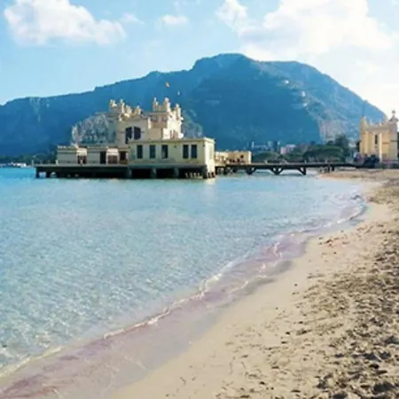 Casa Gianflo Mondello-palermo * Palermo