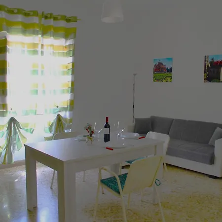 Casa Gianflo Nyaraló